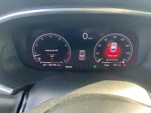 Certified 2025 Acura MDX w/ Technology Package image 13