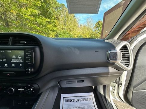 Used 2021 Kia Soul S image 16