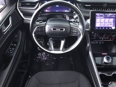 Used 2021 Jeep Grand Cherokee L Laredo w/ Luxury Tech Group I AWD/4WD image 34
