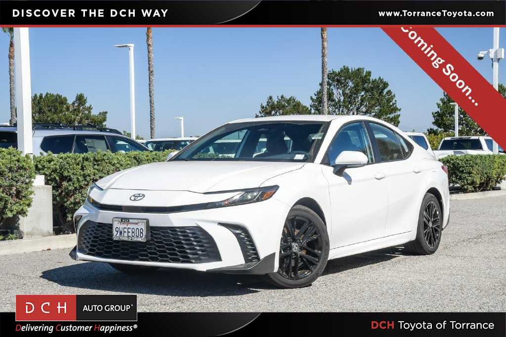 Used 2026 Toyota Camry SE AWD/4WD image 1