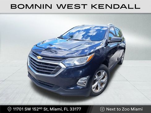 Used 2020 Chevrolet Equinox LT image 2