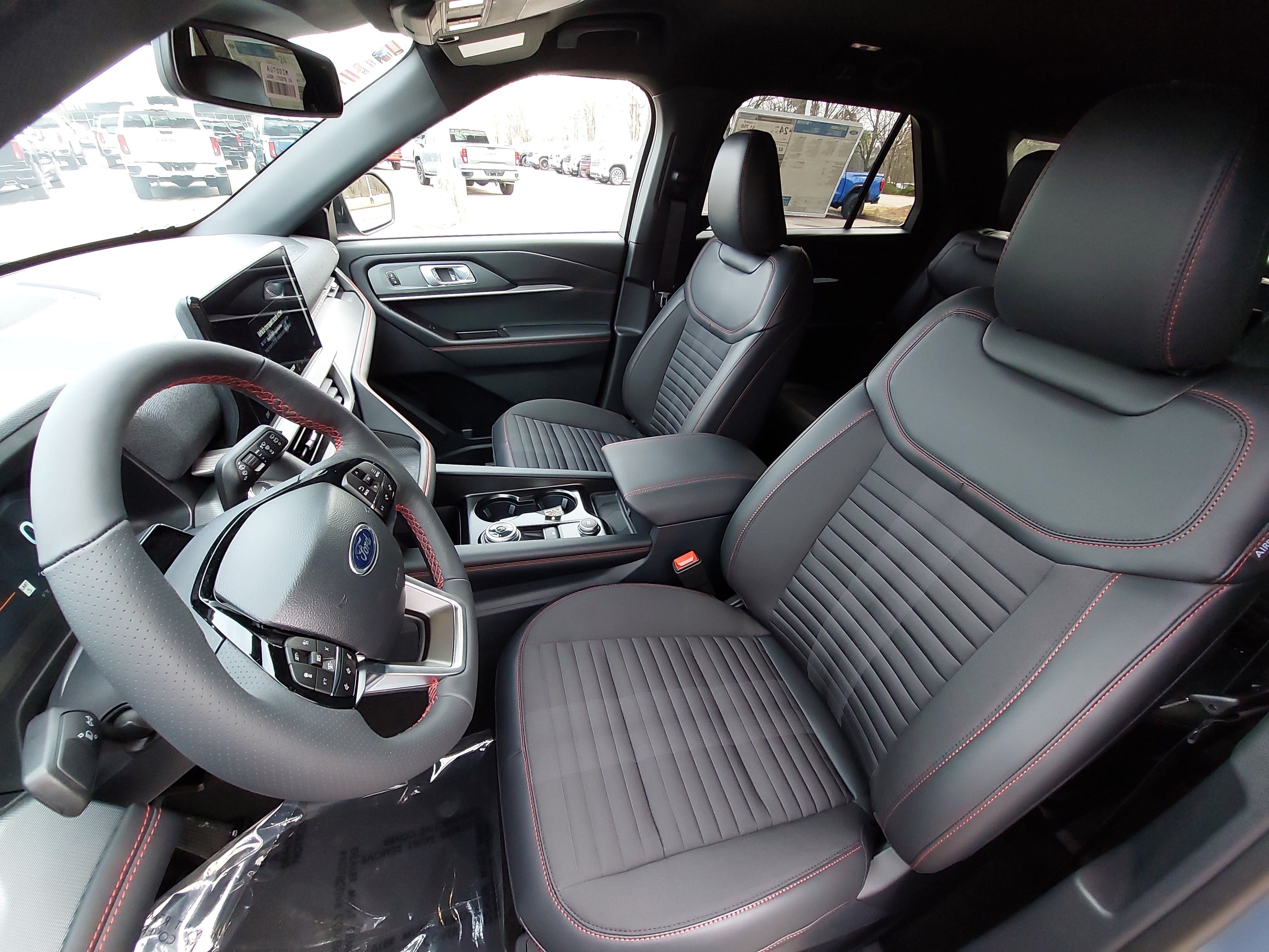 New 2026 Ford Explorer ST-Line w/ ST-Line Street Pack RWD image 15