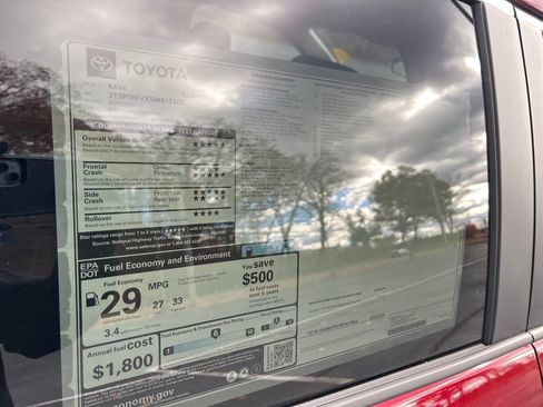 New 2025 Toyota RAV4 XLE image 30