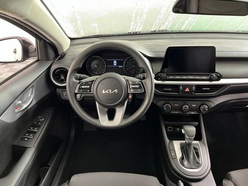 Used 2023 Kia Forte LXS w/ LXS Technology Package FWD image 15