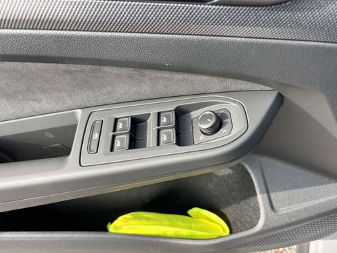 New 2026 Volkswagen GTI SE image 13