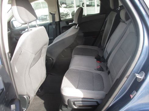 Used 2020 Ford Escape SE image 5