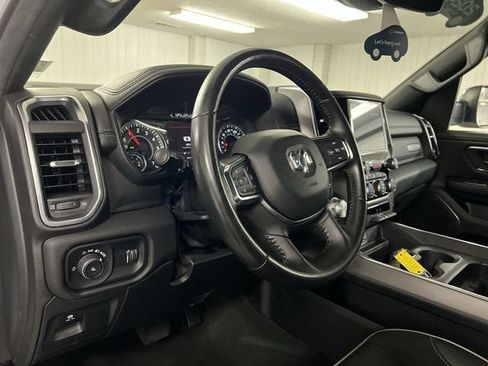 Used 2024 RAM 1500 Laramie AWD/4WD image 10