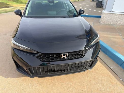 Used 2025 Honda Civic LX image 4