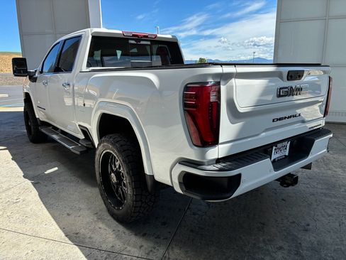 Used 2024 GMC Sierra 2500 Denali w/ Denali Reserve Package AWD/4WD image 6