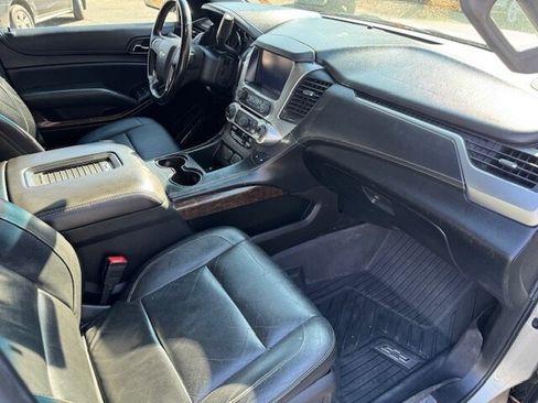 Used 2016 Chevrolet Suburban LT image 20