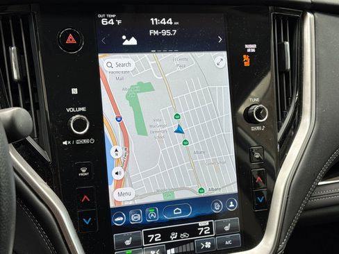 Used 2025 Subaru Outback Limited image 26