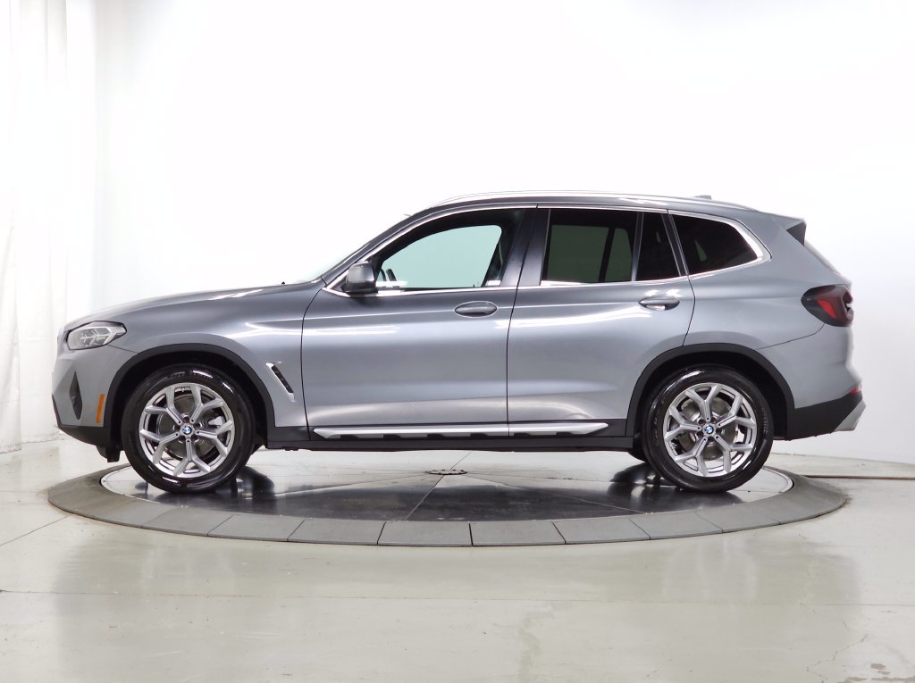 Used 2024 BMW X3 xDrive30i w/ Convenience Package AWD/4WD image 4