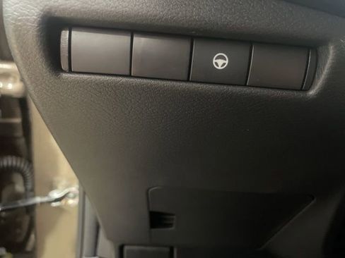 New 2026 Nissan Kicks SR w/ Cold Weather Package image 23