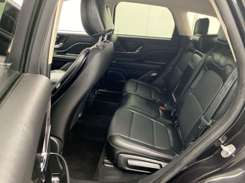 Used 2025 Lincoln Corsair AWD w/ Equipment Group 101A image 24