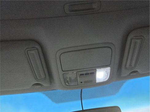 Used 2006 Honda Pilot EX-L image 9