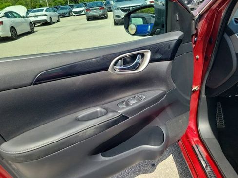 Used 2019 Nissan Sentra SV w/ Special Edition Package FWD image 21