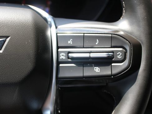 Used 2023 Chevrolet Colorado LT RWD image 20