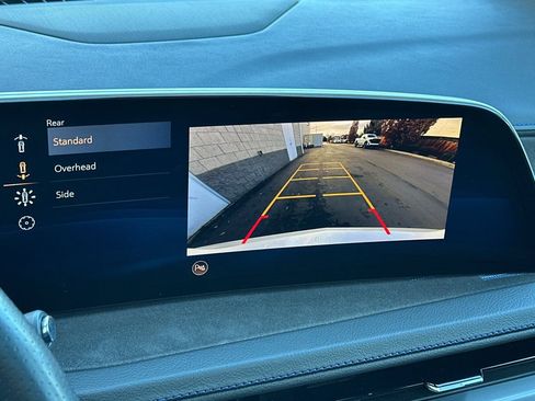 Used 2024 Cadillac XT4 Sport image 22