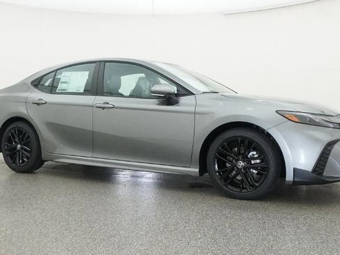 New 2026 Toyota Camry SE FWD image 28
