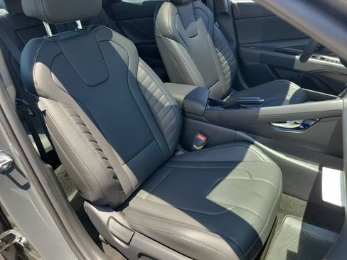 New 2026 Hyundai Elantra SEL Sport FWD image 22