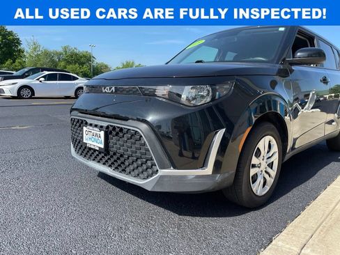 Used 2025 Kia Soul LX FWD image 14