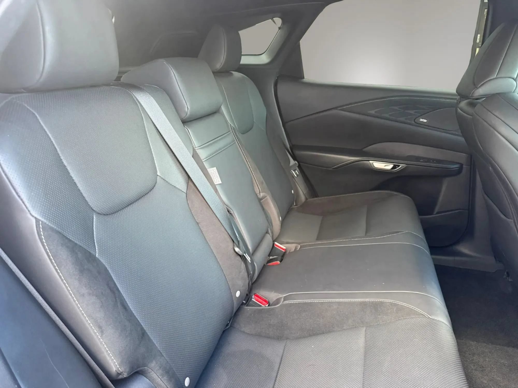 Used 2023 Lexus RX 500h F Sport w/ Cold Area Package AWD/4WD image 27