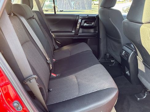 Used 2024 Toyota 4Runner TRD Off-Road AWD/4WD image 39
