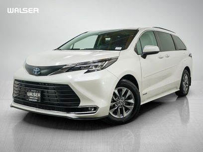 Used 2021 Toyota Sienna XLE w/ XLE Plus Package