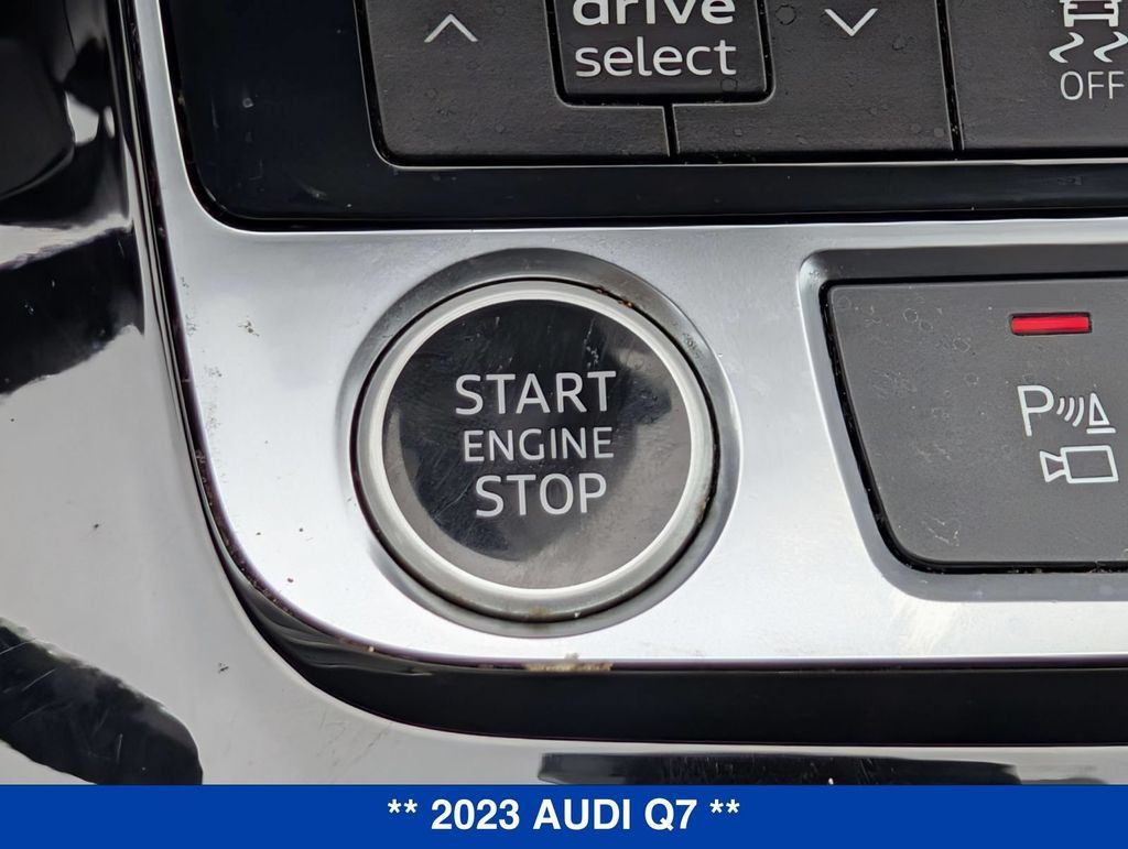 Used 2023 Audi Q7 2.0T Premium Plus w/ Premium Plus Package AWD/4WD image 24