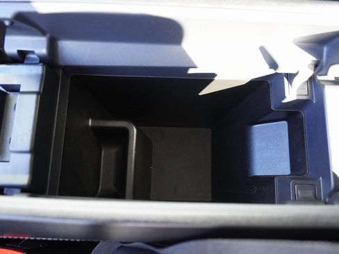 Used 2024 Nissan Rogue SV image 13