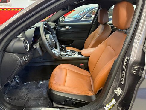 Used 2024 Alfa Romeo Giulia Ti w/ Active Assist Plus Package AWD/4WD image 30