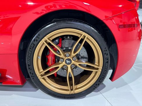 Used 2015 Ferrari 458 Speciale A image 54