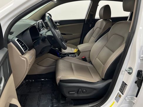 Used 2020 Hyundai Tucson Limited FWD image 11