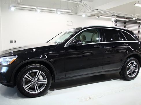 Used 2020 Mercedes-Benz GLC 300 4MATIC image 14