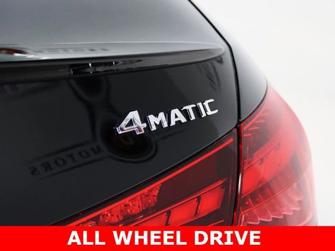 Used 2023 Mercedes-Benz C 300 4MATIC Sedan image 13