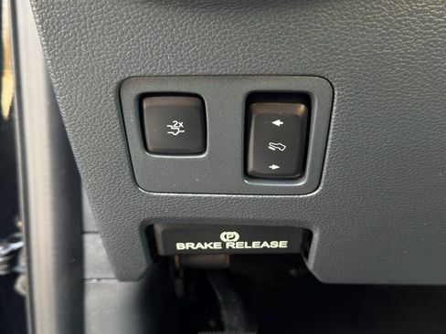 Used 2022 Ford F350 Platinum image 21