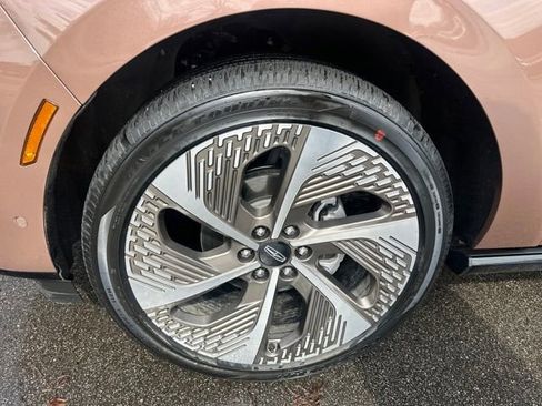 Used 2025 Lincoln Navigator L Black Label image 37