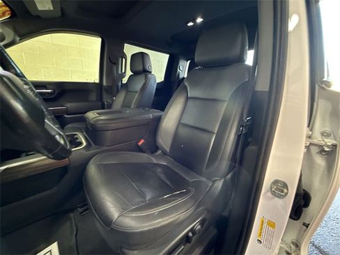 Used 2021 Chevrolet Silverado 1500 LT Trail Boss w/ Convenience Package II image 11