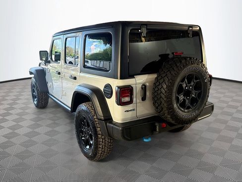 Used 2023 Jeep Wrangler Unlimited w/ Cold Weather Group AWD/4WD image 8