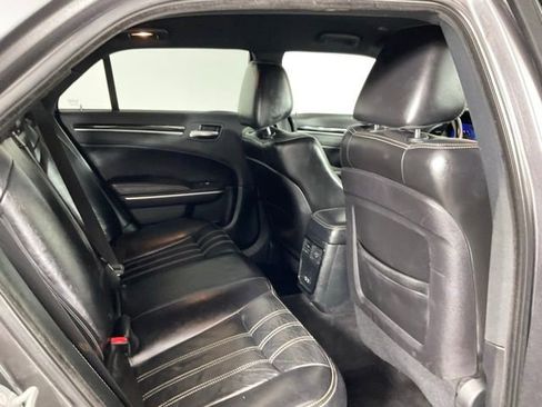 Used 2019 Chrysler 300 S image 19