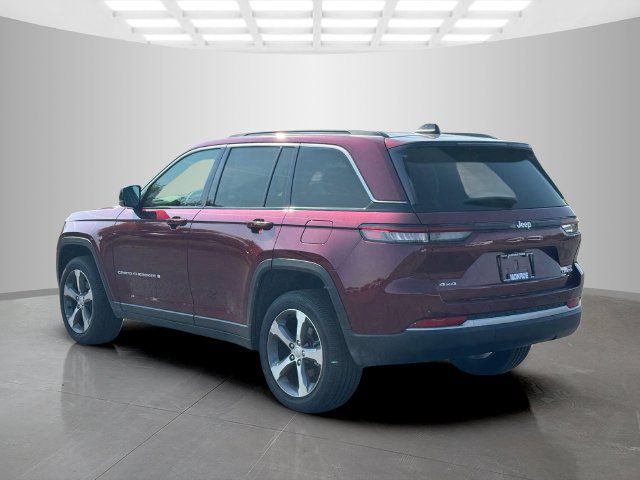 Used 2026 Jeep Grand Cherokee Limited AWD/4WD image 5