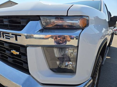 Used 2022 Chevrolet Silverado 3500 LT AWD/4WD image 6