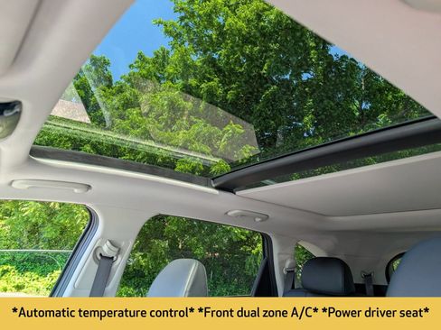 Used 2025 Kia Sorento EX w/ EX Panoramic Sunroof Package FWD image 5