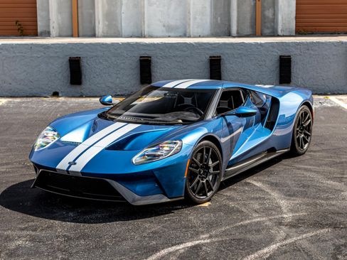 Used 2019 Ford GT image 23