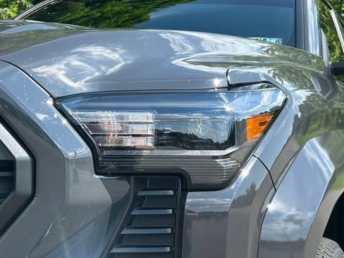 Certified 2024 Toyota Tacoma TRD Sport AWD/4WD image 9