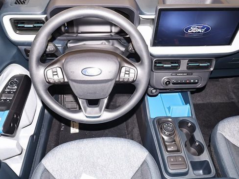 New 2026 Ford Maverick XLT image 17