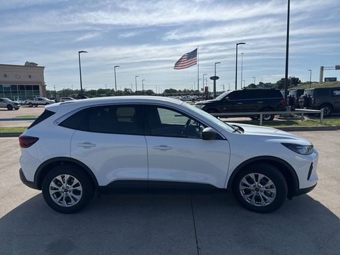 Used 2023 Ford Escape Active FWD image 17