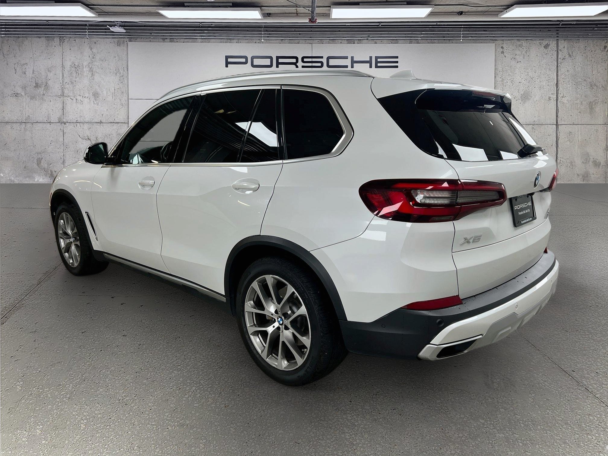 Used 2020 BMW X5 xDrive40i AWD/4WD image 3
