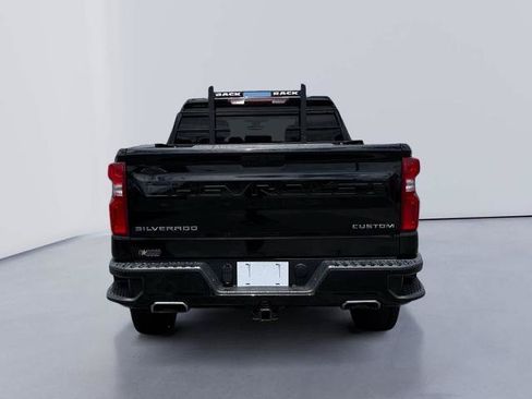 Used 2021 Chevrolet Silverado 1500 Custom Trail Boss w/ Safety Confidence Package AWD/4WD image 4