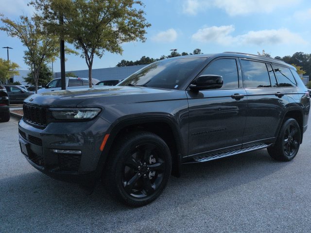 Used 2022 Jeep Grand Cherokee L Limited w/ Luxury Tech Group II RWD image 7